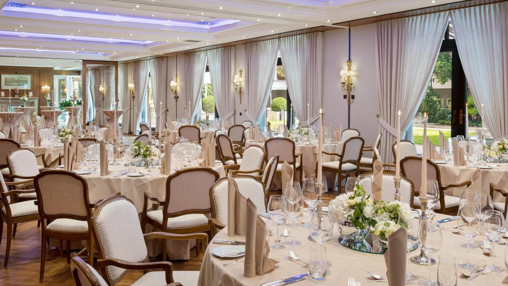 Hotel Europaeischer Hof Heidelberg, Bestes Hotel Deutschlands In Historischer Architektur Екстер'єр фото The ballroom at the hotel