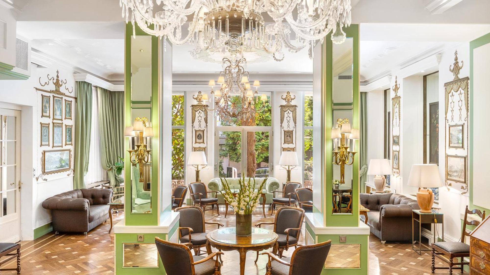 Hotel Europaeischer Hof Heidelberg, Bestes Hotel Deutschlands In Historischer Architektur Екстер'єр фото The lobby