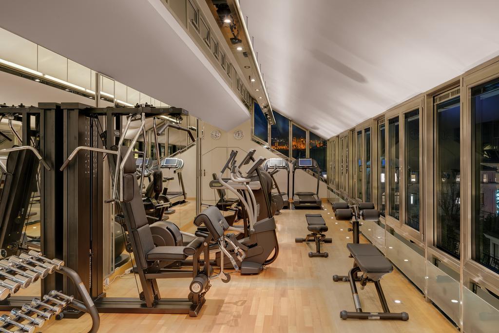 Hotel Europaeischer Hof Heidelberg, Bestes Hotel Deutschlands In Historischer Architektur Екстер'єр фото The gym at the hotel
